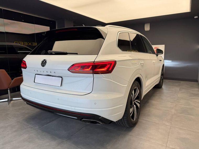 Volkswagen Touareg,  - вид 4