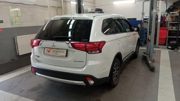 Mitsubishi Outlander, 2017 - вид 2