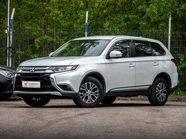 Mitsubishi Outlander 2017 года, 182 695 км - вид 1