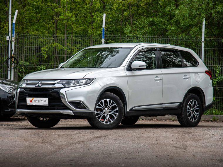 Mitsubishi Outlander 2017 года, 182 695 км - вид 1