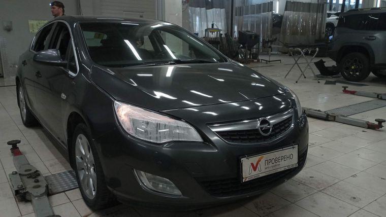 Opel Astra 2011 года, 167 768 км - вид 2