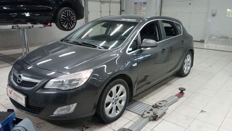 Opel Astra 2011 года, 167 768 км - вид 1