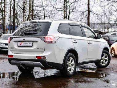Mitsubishi Outlander 2014 года, 215 000 км - вид 2