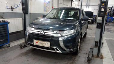 Mitsubishi Outlander 2019 года, 138 325 км - вид 1