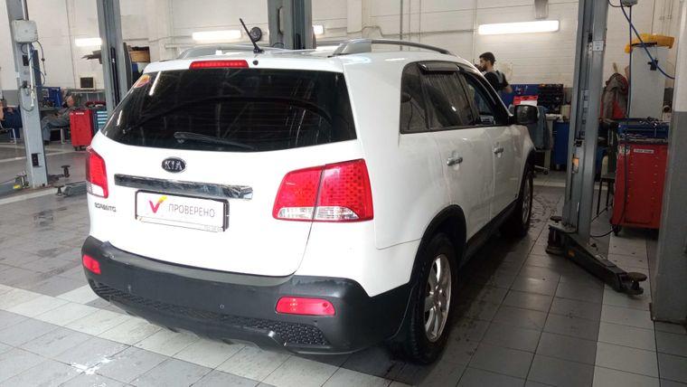 KIA Sorento 2011 года, 147 000 км - вид 2