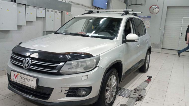Volkswagen Tiguan, 2012