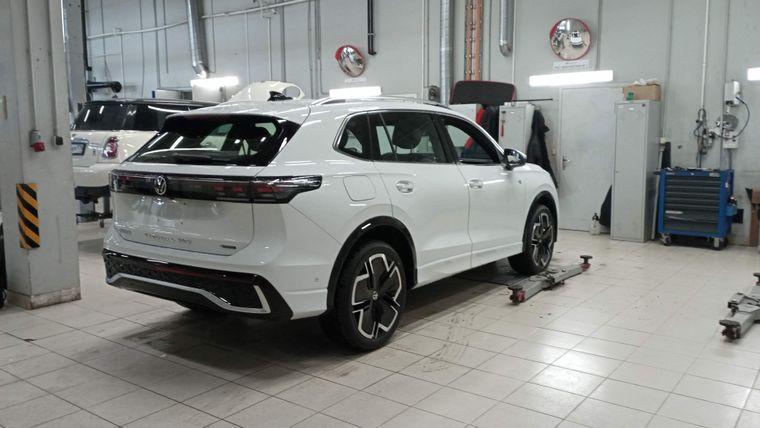Volkswagen Tiguan L, 2024 - вид 2