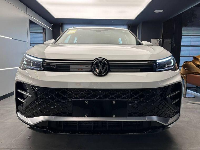 Volkswagen Tiguan L, 2024 - вид 2