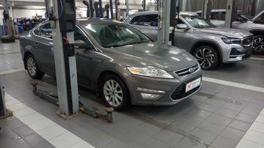 Ford Mondeo 2012 года, 242 643 км - вид 1