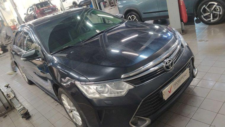 Toyota Camry 2015 года, 190 109 км - вид 2