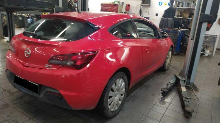 Opel Astra GTC,  - вид 2