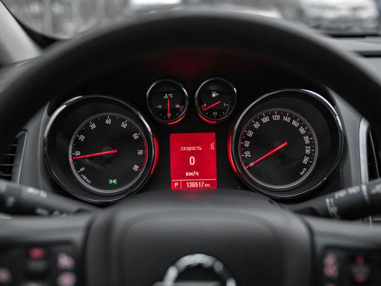 Opel Astra GTC,  - вид 4