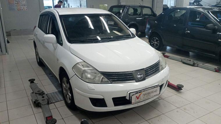 Nissan Tiida, 2008 - вид 1