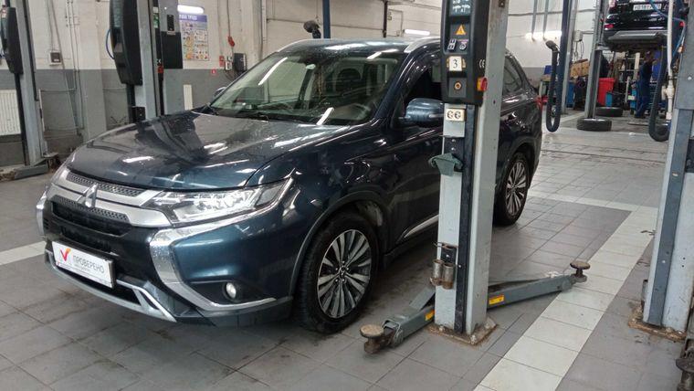 Mitsubishi Outlander 2019 года, 161 205 км - вид 1