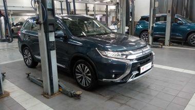 Mitsubishi Outlander 2019 года, 161 205 км - вид 2