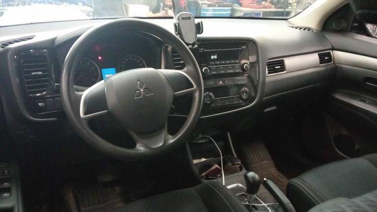 Mitsubishi Outlander, 2016 - вид 4