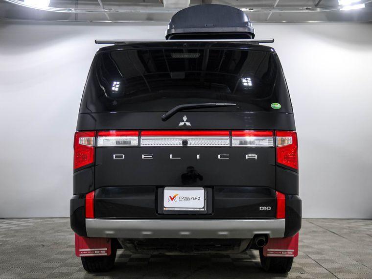 Mitsubishi Delica D5, 2019 - вид 4