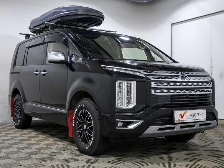 Mitsubishi Delica D5, 2019 - вид 2