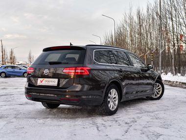 Volkswagen Passat 2018 года, 217 854 км - вид 2