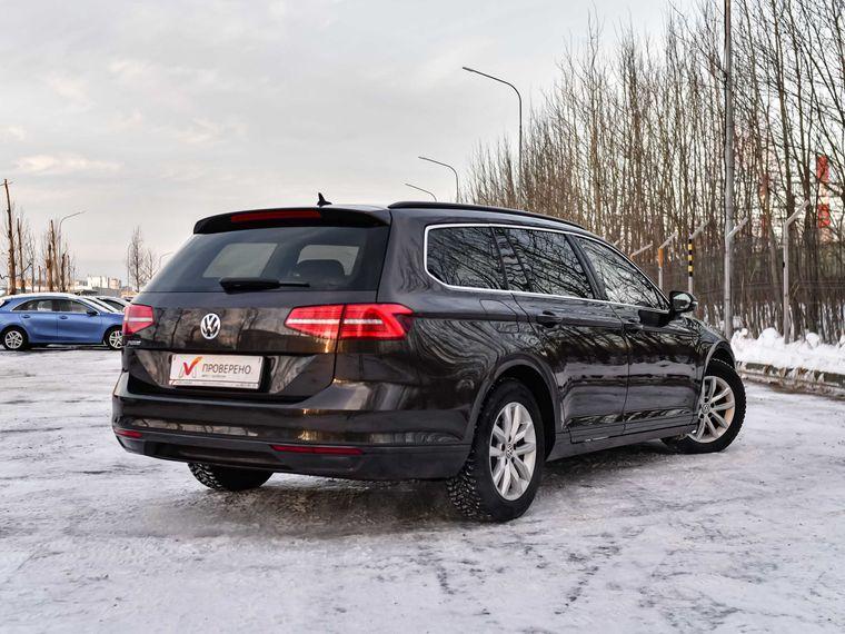 Volkswagen Passat 2018 года, 217 854 км - вид 2
