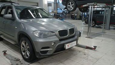 BMW X5 2011 года, 418 086 км - вид 2