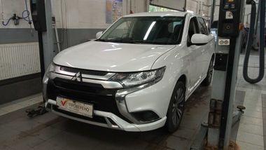 Mitsubishi Outlander 2022 года, 49 040 км - вид 1