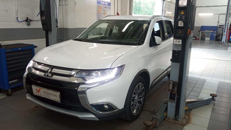 Mitsubishi Outlander 2018 года, 116 856 км - вид 1