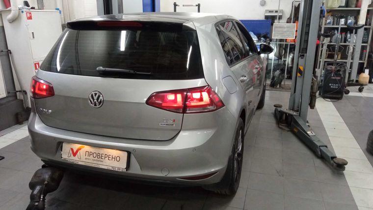 Volkswagen Golf,  - вид 2