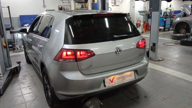 Volkswagen Golf,  - вид 3