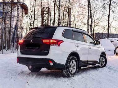 Mitsubishi Outlander 2016 года, 167 000 км - вид 2