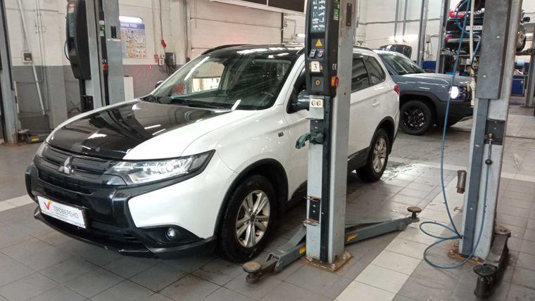 Mitsubishi Outlander 2016 года, 183 494 км - вид 1