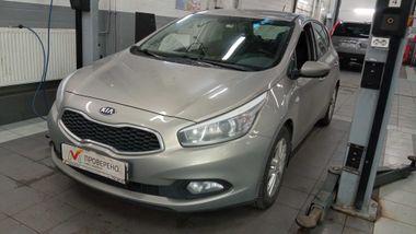 Kia Ceed 2013 года, 188 713 км - вид 1