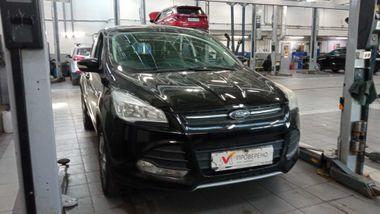Ford Kuga 2015 года, 135 227 км - вид 2
