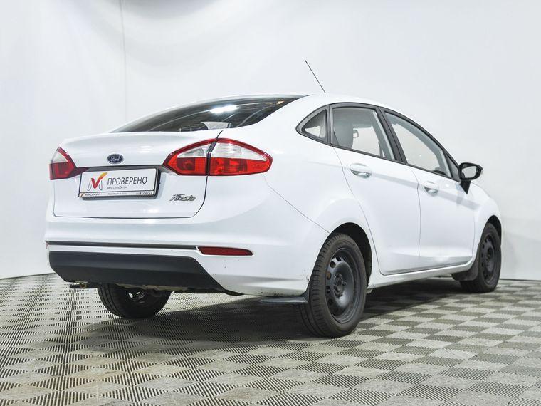 Ford Fiesta, 2015 - вид 3