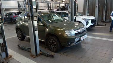 Renault Duster 2015 года, 184 521 км - вид 2