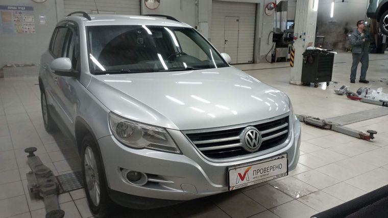 Volkswagen Tiguan 2010 года, 172 615 км - вид 2
