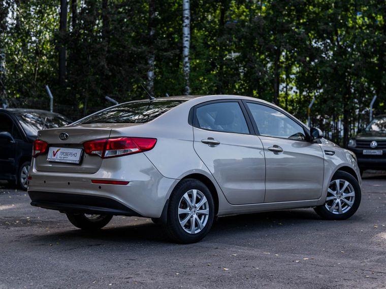 Kia Rio 2015 года, 109 310 км - вид 2