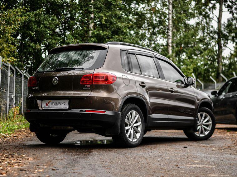 Volkswagen Tiguan,  - вид 1