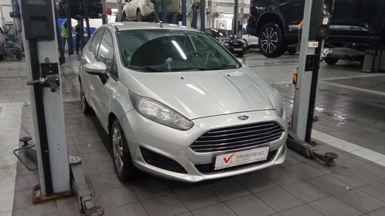 Ford Fiesta 2016 года, 80 983 км - вид 1
