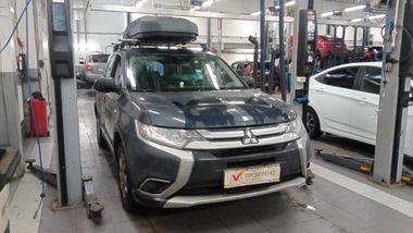 Mitsubishi Outlander 2018 года, 166 000 км - вид 2