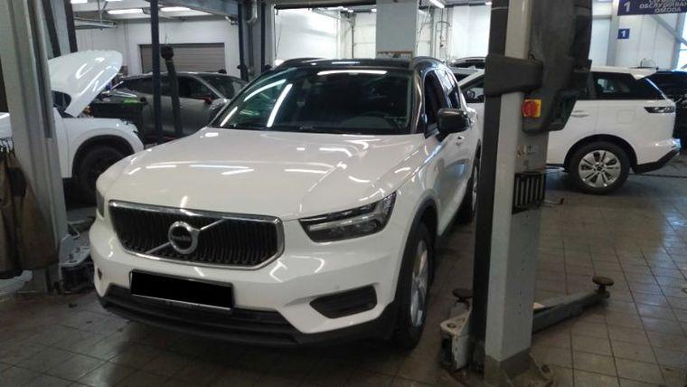 Volvo XC40 2019 года, 121 897 км - вид 1