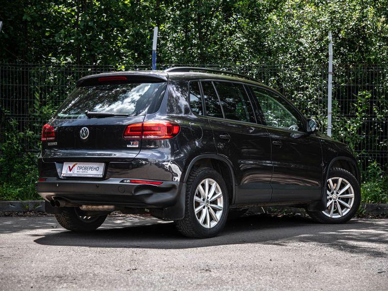 Volkswagen Tiguan,  - вид 1