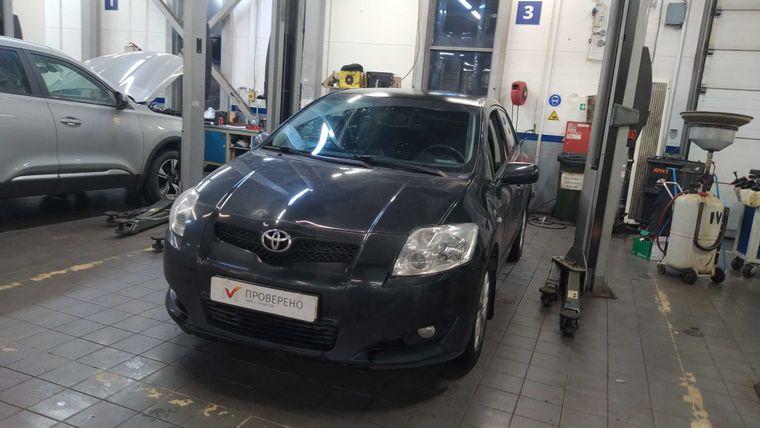 Toyota Auris 2008 года, 160 507 км - вид 1