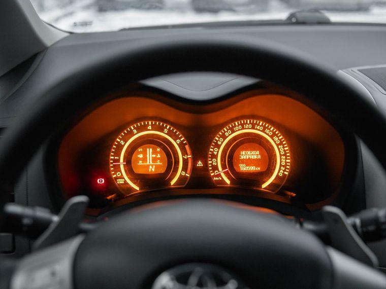 Toyota Auris,  - вид 4