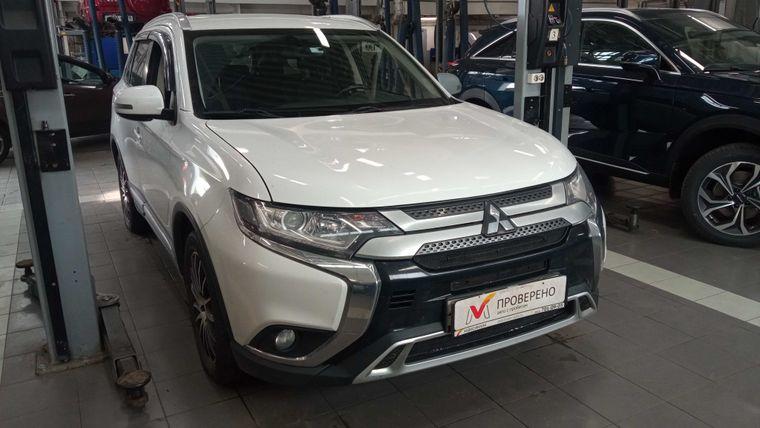 Mitsubishi Outlander, 2018 - вид 1