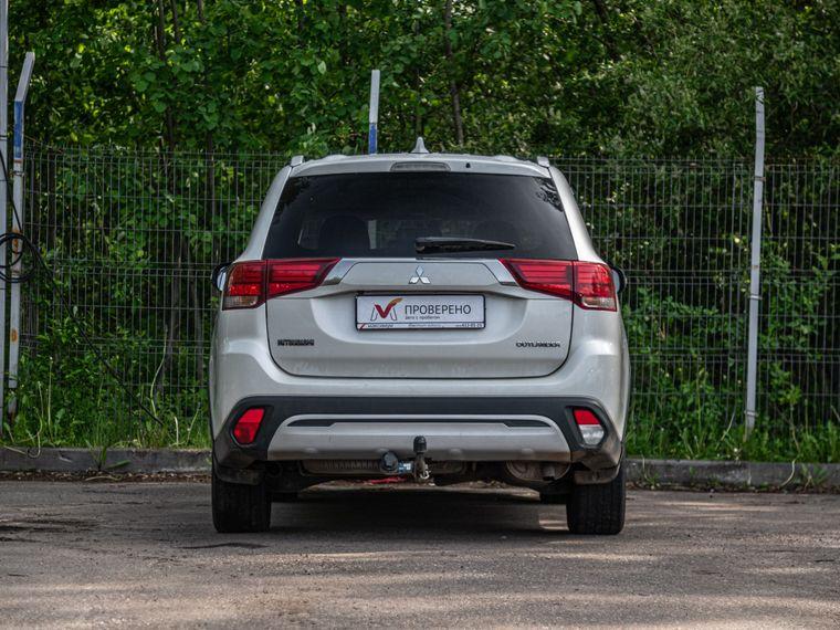 Mitsubishi Outlander, 2018 - вид 3