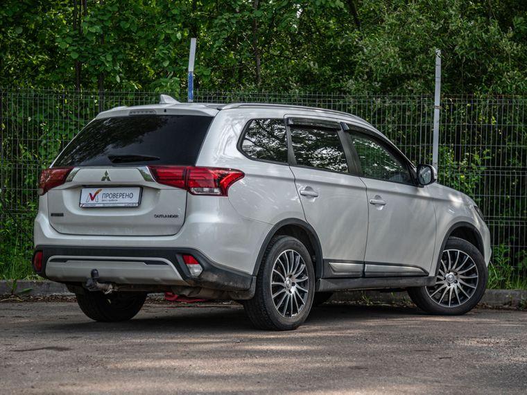 Mitsubishi Outlander, 2018 - вид 1