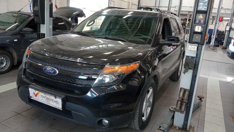 Ford Explorer 2014 года, 108 038 км - вид 1
