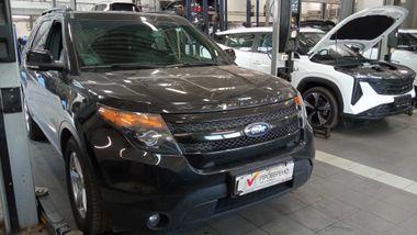 Ford Explorer 2014 года, 108 038 км - вид 2