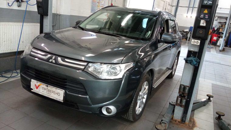 Mitsubishi Outlander 2013 года, 241 652 км - вид 1